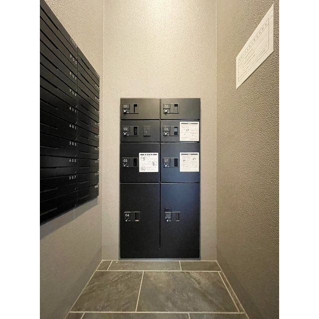 ����11
