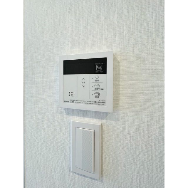 ����10