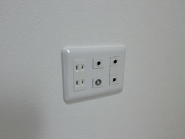 ����13