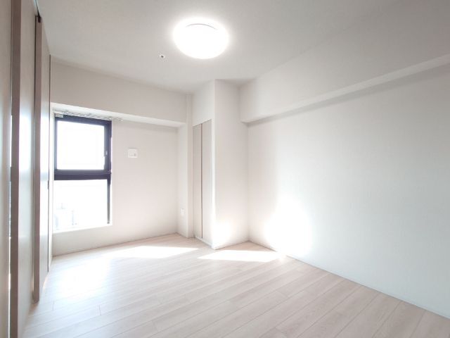 ����7