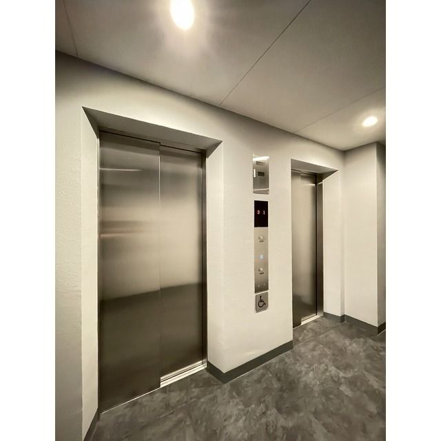 ����14