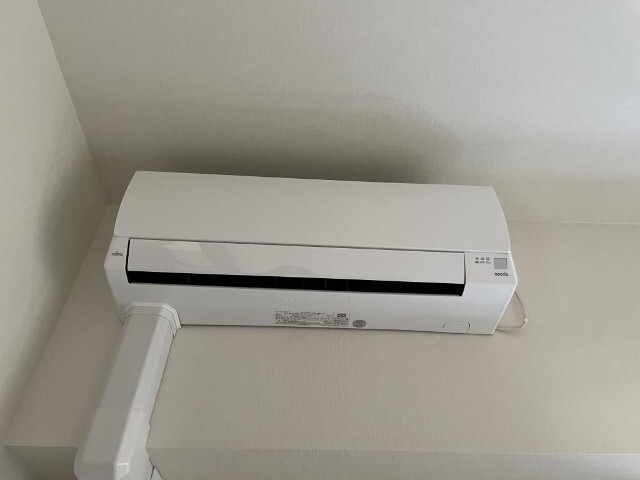 ����16