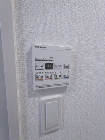 ����10