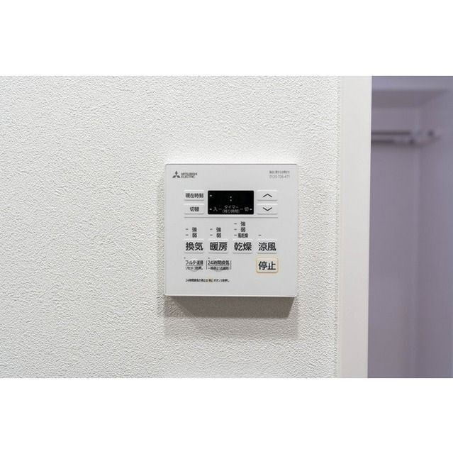 ����11