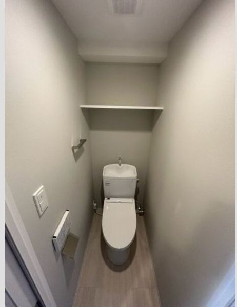 ����4
