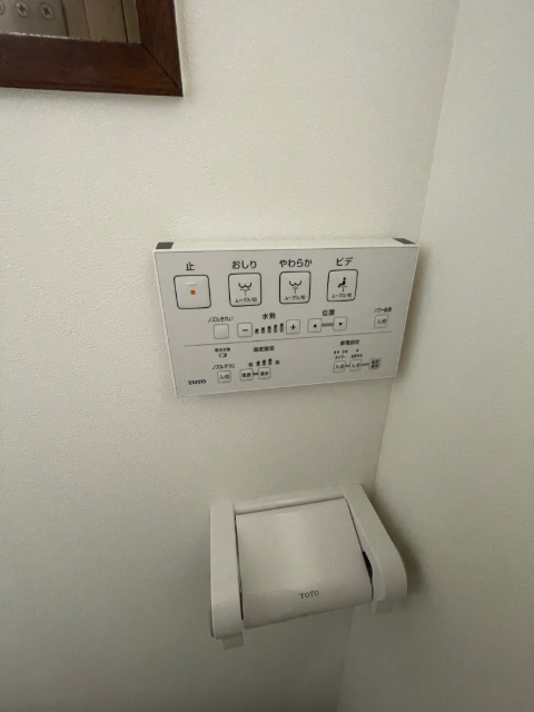 ����8