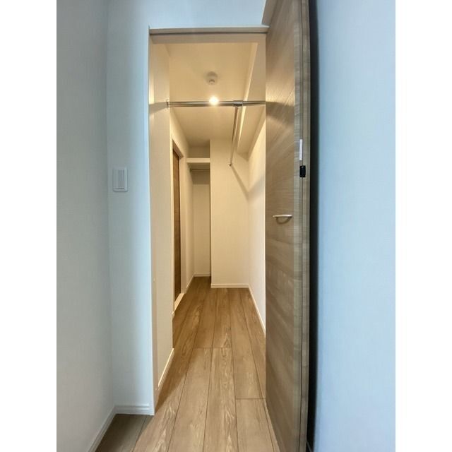 ����7