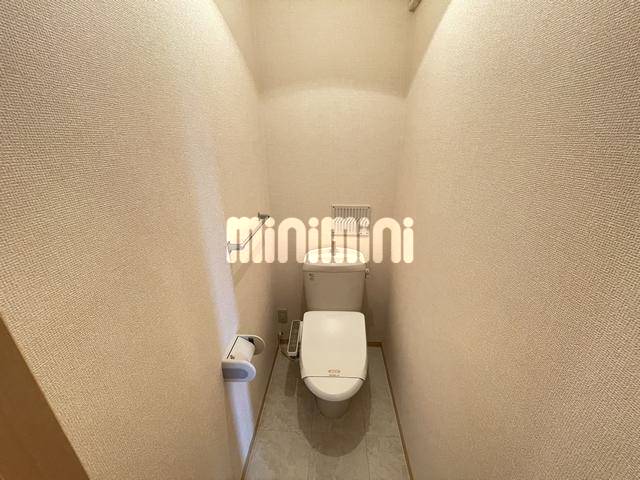 ����4