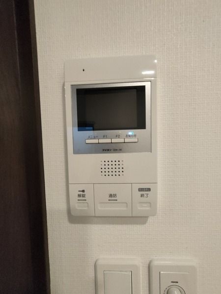 ����11