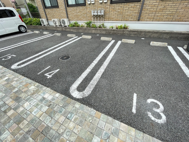 ����21