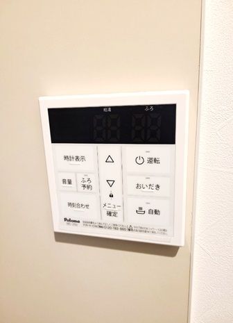 ����13