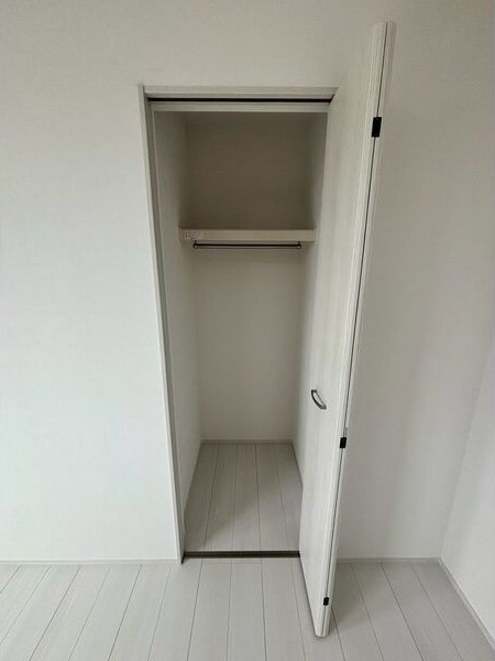 ����7