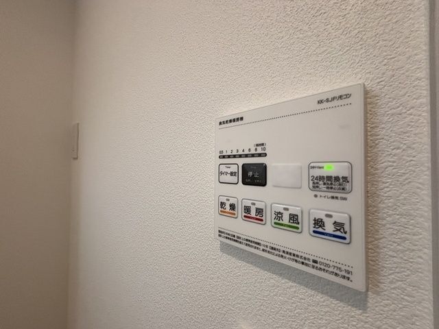 ����14
