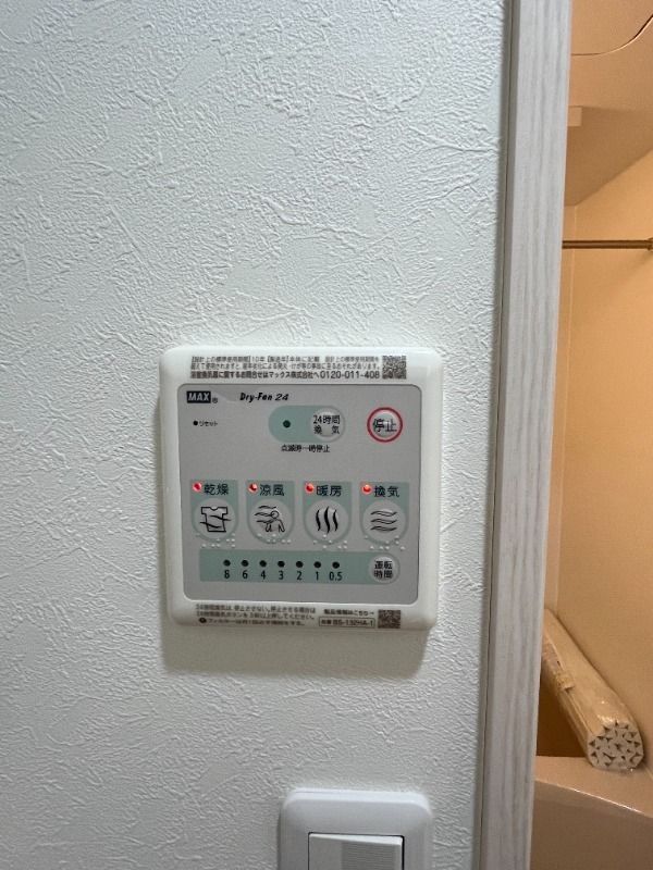 ����11
