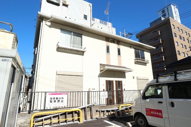 ��������@�O���w�i�k��1���j