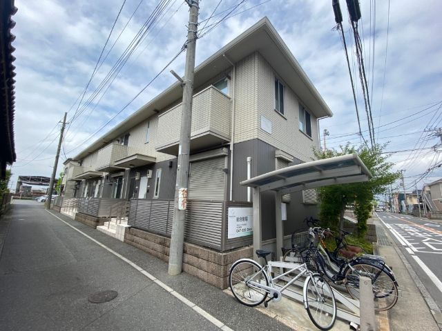 ��t���s��s�{�s���P�k�c�j