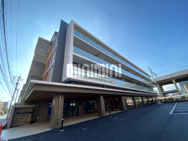 ���t���@���D���w�i�k��4���j