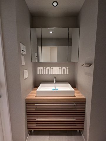 ����5