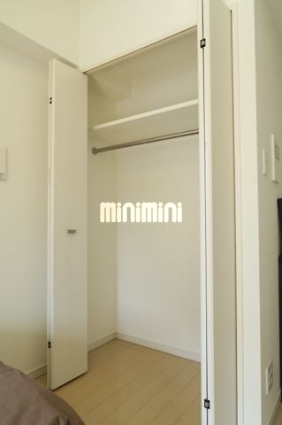 ����6