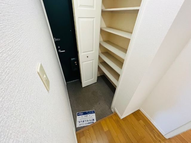 ����10