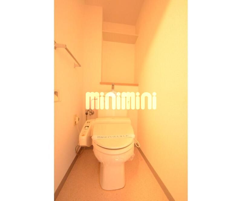 ����4