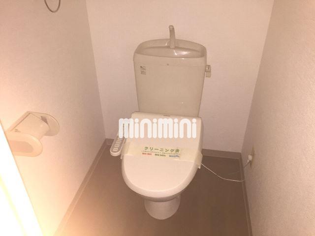 ����4
