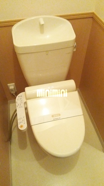 ����4