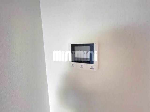 ����10