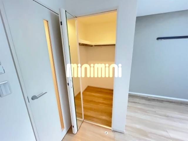 ����7