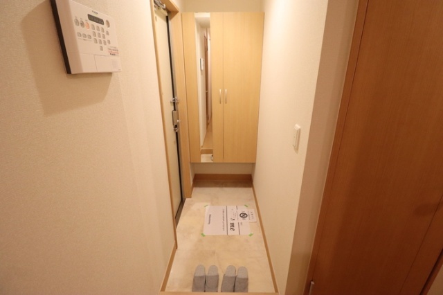 ����6