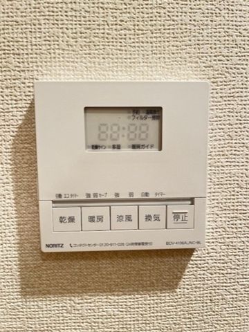 ����11