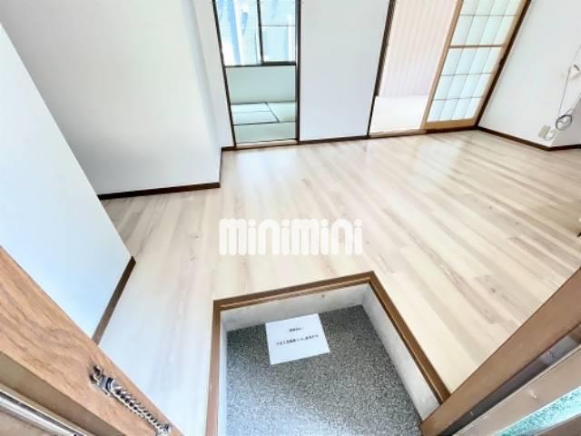 ����8