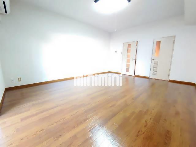 ����6