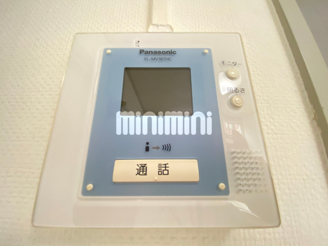 ����11