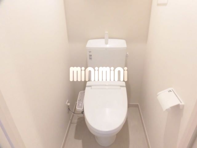 ����4
