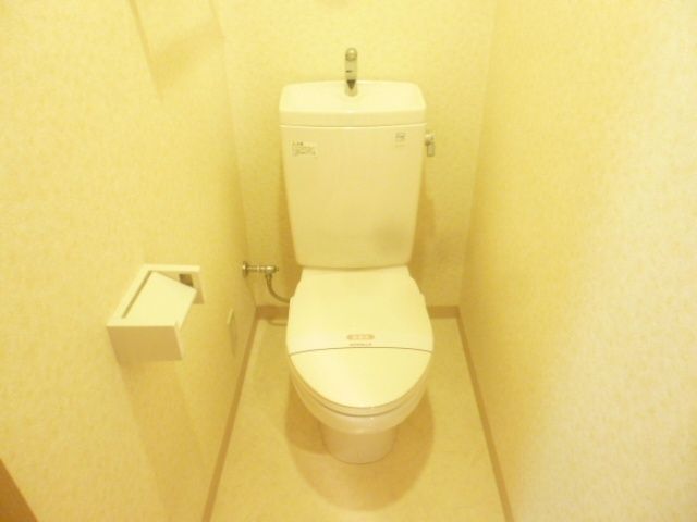 ����4