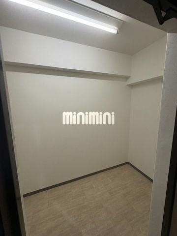����7