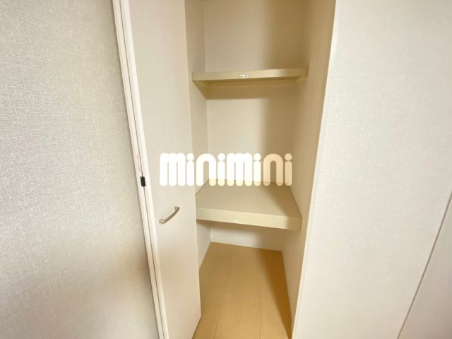 ����6