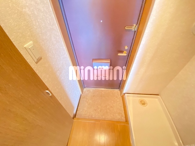 ����8