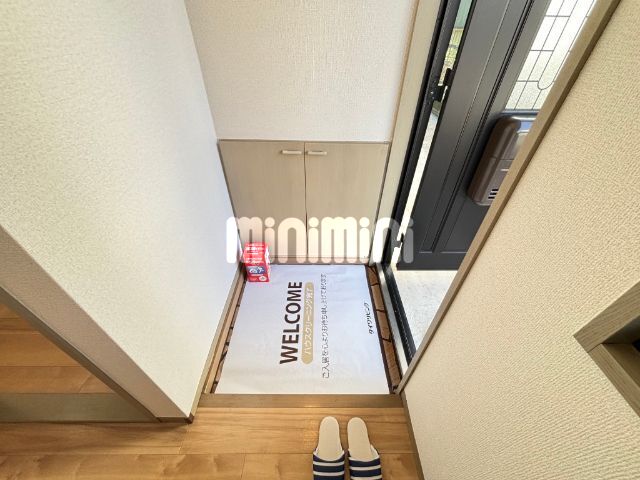 ����7