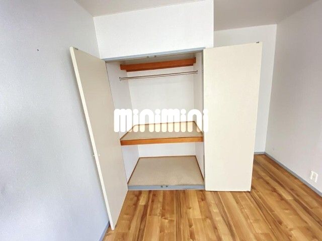 ����6