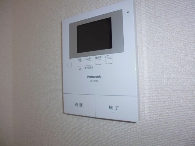 ����11