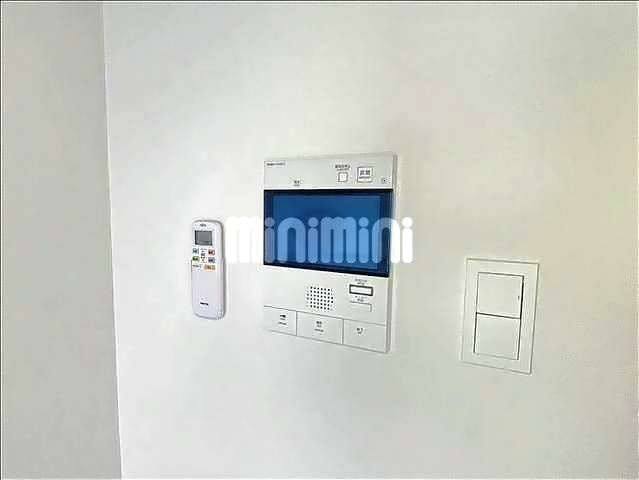 ����8