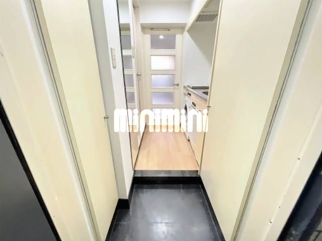 ����7