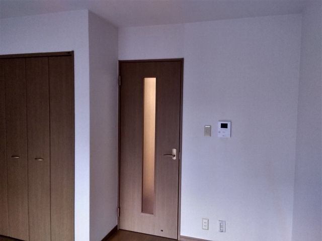 ����5