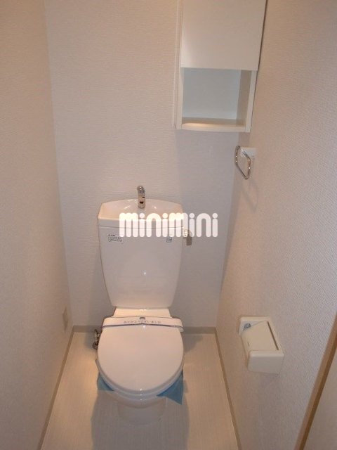 ����4