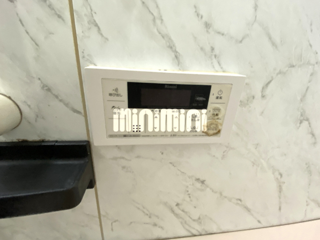 ����17