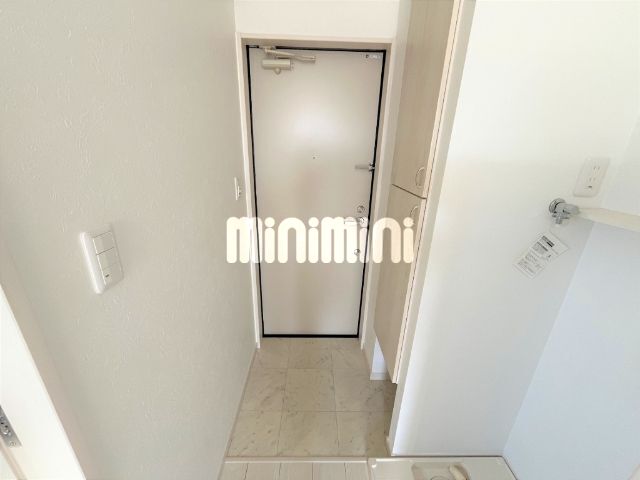 ����8