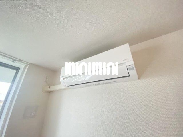 ����11