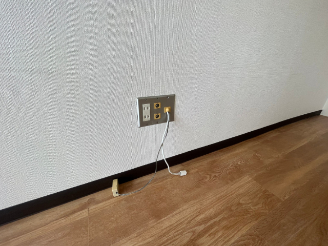 ����13